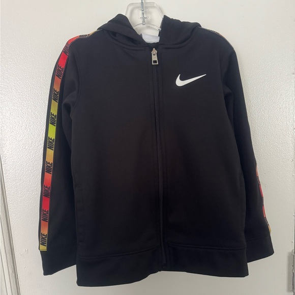 Nike Sportswear Tracksuit 2 piece Size 6 M - Picture 2 of 11